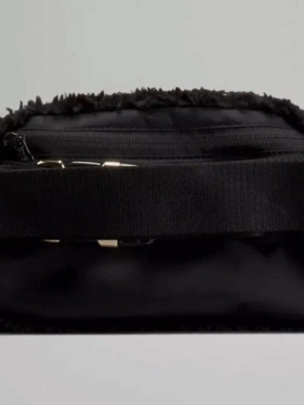 lululemon athletica Black Sherpa Belt Bag - Picture 4 of 5